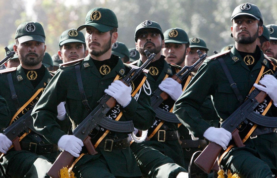이란 혁명수비대는 이란혁명을 계기로 창설돼 이슬람 신정체제를 수호하는 정권 보위 역할을 맡고 있다. [AP=연합뉴스]