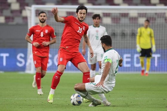 이란 아랍 에미리트 축구