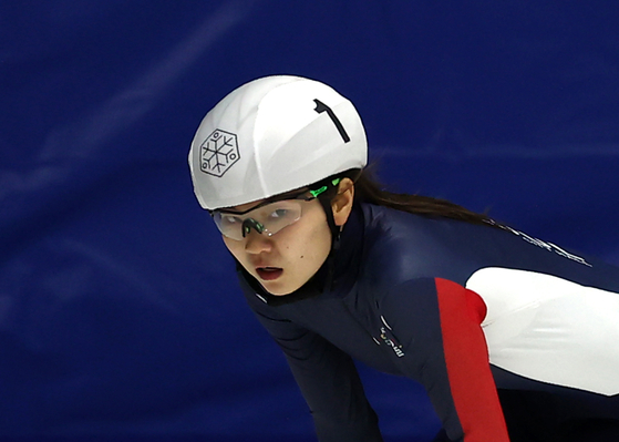 500m 1위, 심석희 (서울=연합뉴스) 윤동진 기자 = 5일 서울 태릉빙상장에서 열린 쇼트트랙 2021-2022시즌 국가대표 선발전 여자부 500m 결승 경기에서 심석희(서울시청, 흰색 모자)가 1등으로 결승선을 통과한 후 숨을 고르고 있다. 2021.5.5 mon@yna.co.kr (끝) 〈저작권자(c) 연합뉴스, 무단 전재-재배포 금지〉